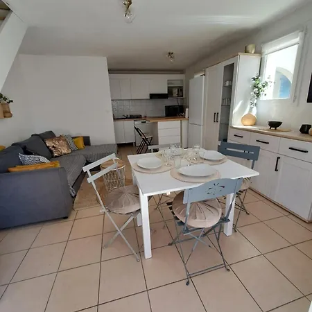 Maison En Bord De *